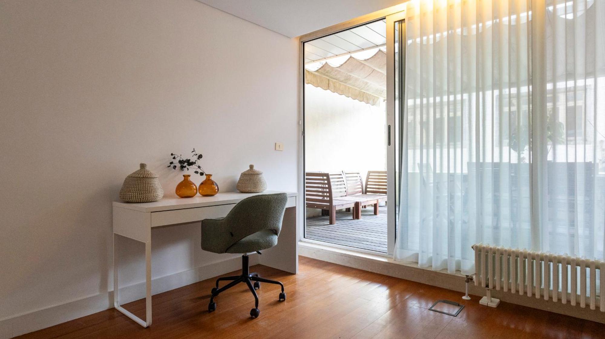 Fabrica Three-story Charm By Lovelystay Appartamento